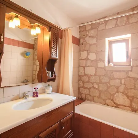 Traditional Elegant Cretan Stone For Families * Chania (Crete)