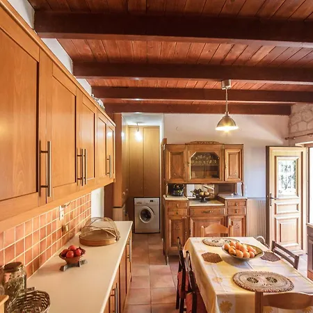 Traditional Elegant Cretan Stone For Families Holiday home *