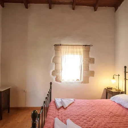 Traditional Elegant Cretan Stone For Families Holiday home *