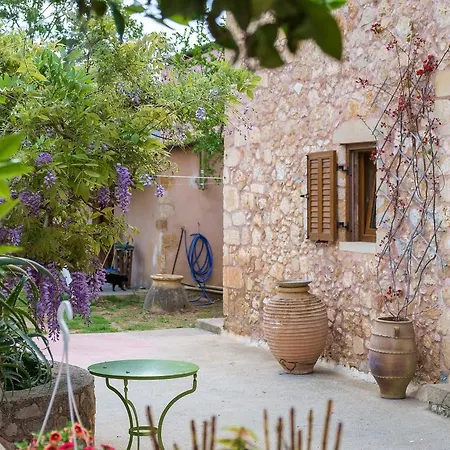Traditional Elegant Cretan Stone For Families Holiday home *